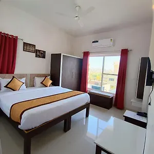 *** Hotel Arul's India